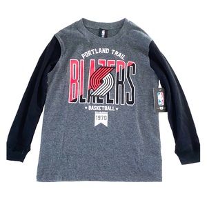 NWT NBA Portland Trail Blazers Long Sleeved Shirt